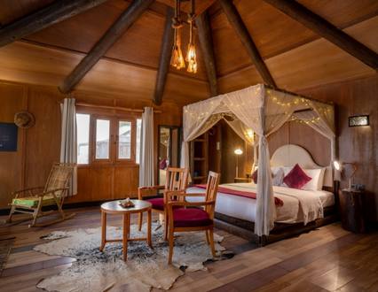 أكواخ بإطلالة جانبية على المحيط